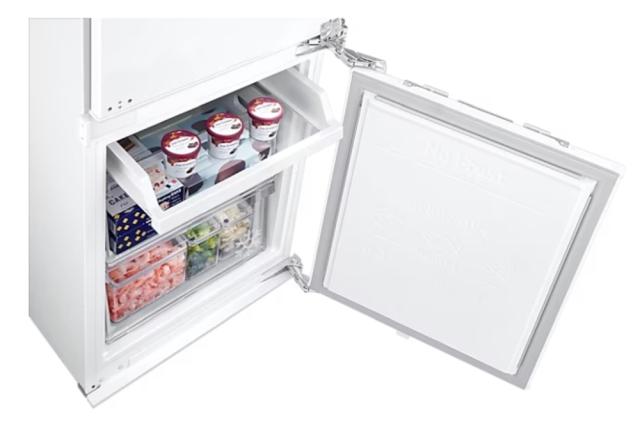 Хладилник Samsung BRB26713DWW/EF, Refrigerator integrated, Fridge Freezer, 264l (190l/74l), No Frost, Twin Cooling Plus, Fresh Zone, Energy Efficiency D, H 177.5 cm, White