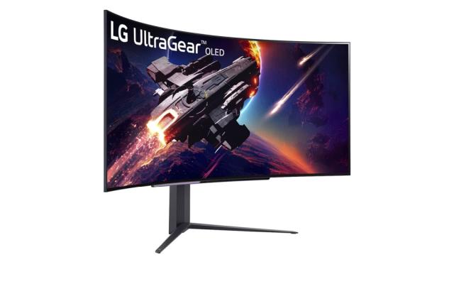 Монитор LG 45GR95QE-B, 44.5" Ultragear OLED AG/LR 0.03ms , 21:9 Curved 800R Gaming WQHD (3440x1440), 240HZ, 1000cd/m, CR:1500000:1, AMD FreeSync, NVIDIA G-Sync, HDR10 ,VRR, USB 3.0, HDMI 2.1, DP, PIP, PBP, SPDIF, DTS HP:X, Height, Swivel, Tilt, Black