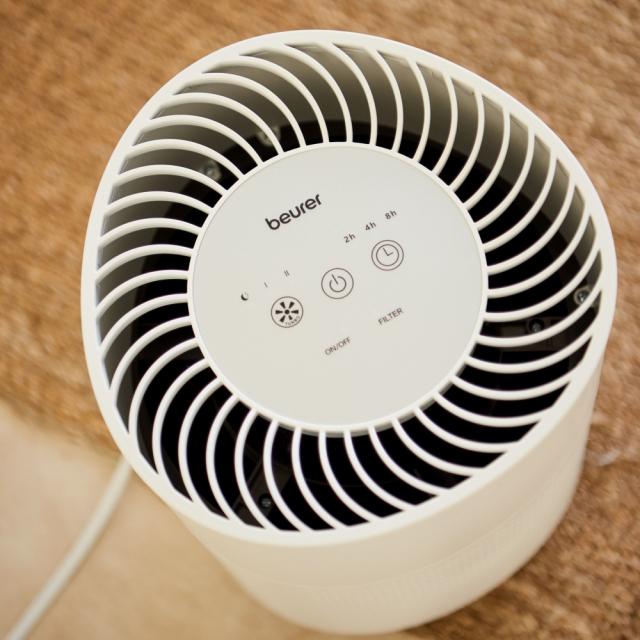 Пречиствател на въздух Beurer LR 220, air purifier, pre-filter + HEPA H13 filter + activated carbon, capacity 13 m2 – 37 m2 + Beurer LR 220 Filter-set, HEPA filter