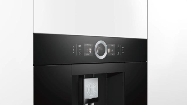 Кафемашина Bosch CTL636EB6, SER8, Built-in fully-automatic coffee machine, SensoFlowSystem, Aroma Double Shot, AutoMilk Clean, 19 bar, TFT displ. 3x4,5cm, HC, black