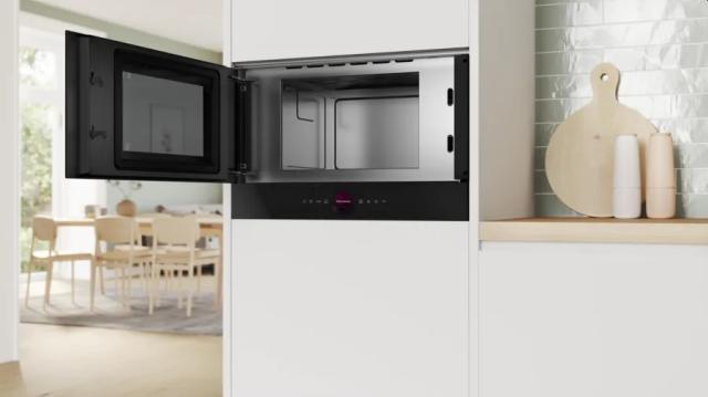 Микровълнова печка Bosch BFL7221B1, SER8, Built-in microwave, 21l, AutoPilot 7, LED light, left hinge,TFT, black