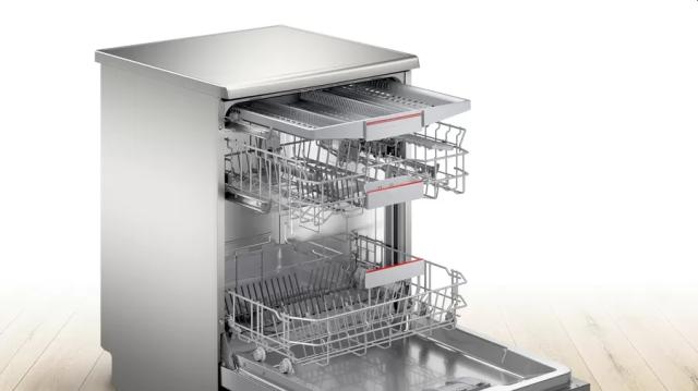 Съдомиялна Bosch SMS4EVI14E, SER4 Free-standing dishwasher, 60 cm, Energy efficiency C, Water consumption 9,5 l, capacity: 13 sets, 44 dB, AquaStop, VarioFlex-baskets and Vario-drawer, Home Connect, Inner material: stainless steel/polynox