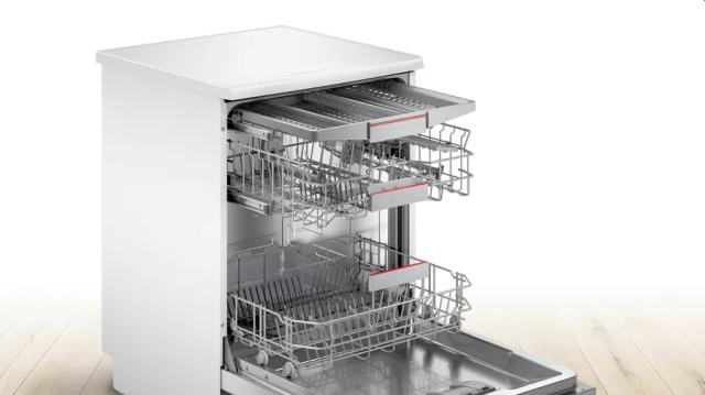 Съдомиялна Bosch SMS4EVW14E, SER4 Free-standing dishwasher, 60 cm, Energy efficiency C, Water consumption 9,5 l, capacity: 13 sets, 44 dB, AquaStop, VarioFlex-baskets and Vario-drawer, Home Connect, Inner material: stainless steel/polynox, White