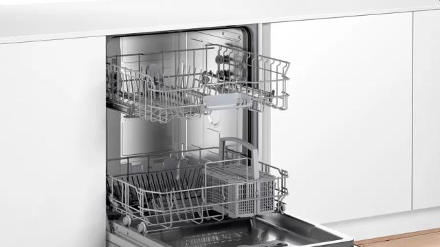 Съдомиялна Bosch SMI2ITS61E, SER2 Semi-integrated dishwasher, 60 cm, Energy efficiency E, Water consumption 9,5 l, capacity: 12 sets, 46 dB, AquaStop, Home Connect, Inner material: stainless steel/polynox