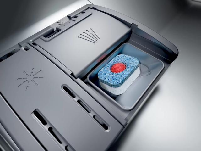 Съдомиялна Bosch SKS62E32EU SER4; Economy; Compact dishwasher, F, Polinox, 6 place settings, 8l, 49dB, white, display, Glass