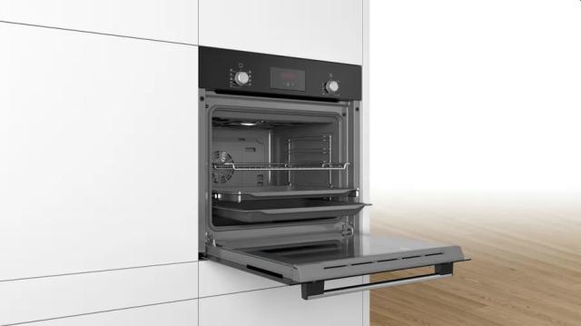 Фурна Bosch HBF134EB1, SER2, Built-in oven 3D HotAir, EcoClean Direct, 66 l, Black