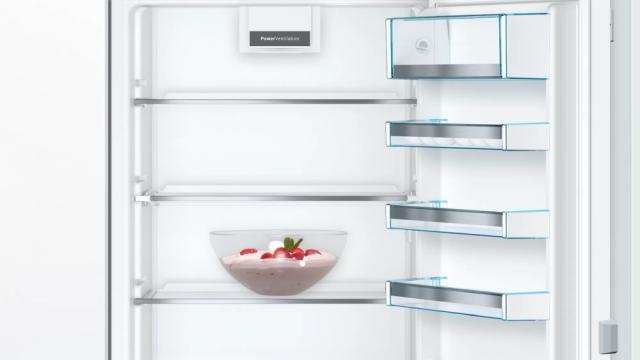 Хладилник Bosch KIN86AFF0 SER6 BI fridge-freezer NoFrost, F, 177,2cm, 255l(188+67), 39dB, VitaFresh Plus, EasyAccess shelf, Vario Shelf, 2 cooling systems, display, fan, BigBox, flush-folding