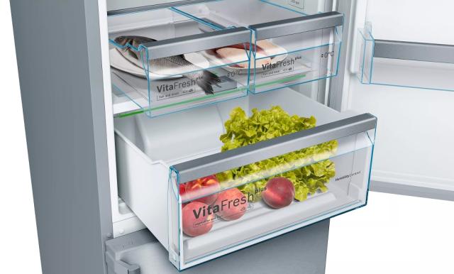 Хладилник Bosch KGN39HIEP SER6; Premium; Free-standing fridge-freezer NoFrost E, 204/60/66cm, 366l(279+87), 39dB, VitaFresh Plus, inox EasyClean doors, display, HC