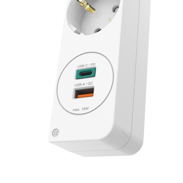 Разклонител  HAMA Power Strip, 5 гнезда, 1.4м, Бутон вкл/изкл, PD/Quick Charge, USB-C/USB-A, Бял