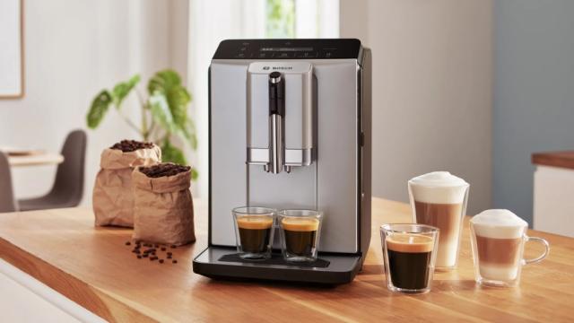 Кафемашина Bosch TIE20301, SER2, Automatic coffee-espresso machine, VeroCafe, 1300 W, 1.4 litre, 15 bar, OneTouch function, MilkMagic Pro, Silk Silver