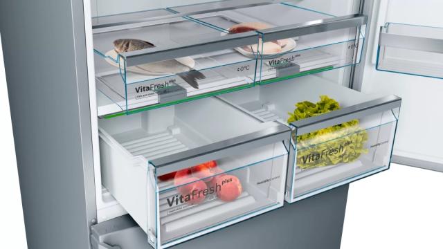 Хладилник Bosch KGN86AIDP SER6 FS fridge-freezer NoFrost, D, 186/86/81cm, 619l(479+140), 40dB, VitaFresh Plus 42l, display, Inox EasyClean