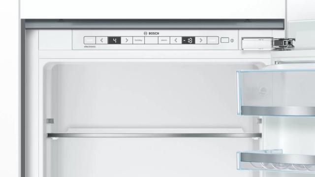 Хладилник Bosch KIS86AFE0 SER6 BI fridge-freezer LowFrost, E, 177,2cm, 265l(191+74), 36dB, VitaFresh Plus, EasyAccess shelf, Vario Shelf, 2 cooling systems, display, flush-folding