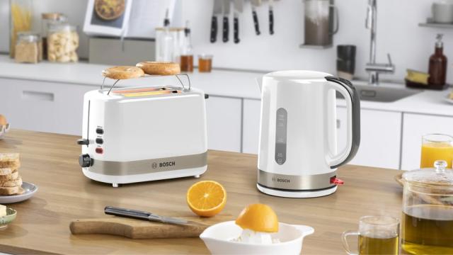 Тостер Bosch TAT6A511, Compact toaster, Plastic, 800 W, Auto power off, Defrost and warm setting, Lifting high, White