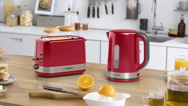 Тостер Bosch TAT6A514, Compact toaster, Plastic, 800 W, Auto power off, Defrost and warm setting, Lifting high, Red