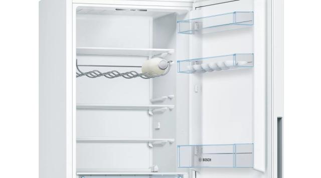 Хладилник Bosch KGV36VWEA SER4 FS Fridge-freezer LowFrost, E, 186/60/65cm, 308l(214+94), 39dB, VitaFresh, white