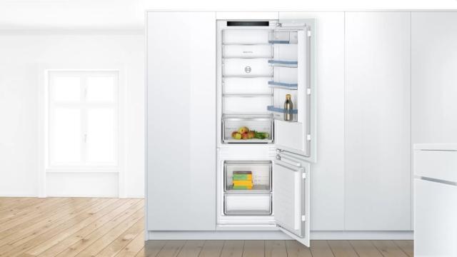 Хладилник Bosch KIV87VFE0 SER4, BI fridge-freezer LowFrost, E, 177,2 cm, 270 l (200+70), 35 dB(B), VitaFresh XXL, EcoAirflow, display, BigBox, flush-folding