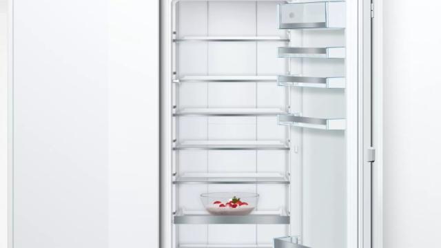 Хладилник Bosch KIF81PFE0 SER8 BI fridge, E, 177,5cm, 289l, 37dB, VitaFresh Pro 83l, EasyAccess shelf, Vario Shelf, display, flush-folding