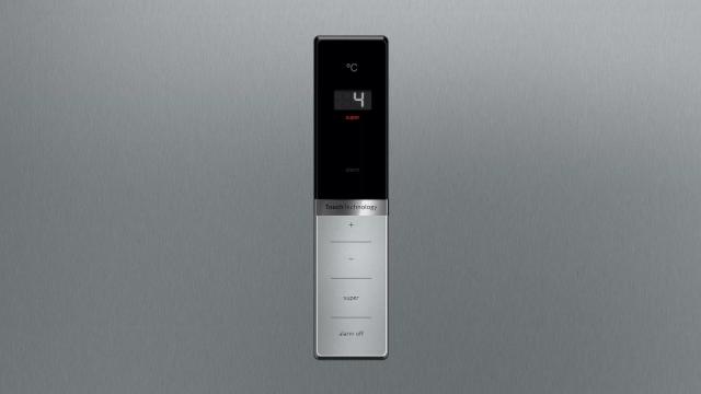 Хладилник Bosch KSV36BIEP SER6 FS refrigerator, NoFrost, E, 186/60/65cm, 346l, 39dB, VitaFreshPlus, MultiBox, EasyLift bin, fan, display, handle, Inox EasyClean