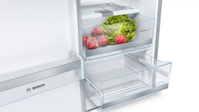 Хладилник Bosch KSV36BIEP SER6 FS refrigerator, NoFrost, E, 186/60/65cm, 346l, 39dB, VitaFreshPlus, MultiBox, EasyLift bin, fan, display, handle, Inox EasyClean
