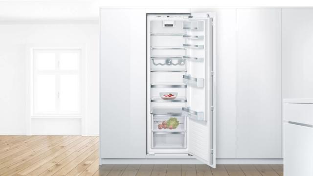 Хладилник Bosch KIR81AFE0 SER6 BI fridge, E, 177,5cm, 319l, 37dB, VitaFresh Plus, MultiBox, EasyAccess shelf, Vario Shelf, bottle rack, fan, display, flush-folding