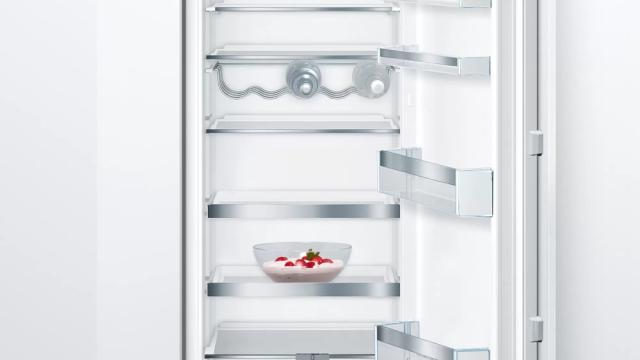 Хладилник Bosch KIR81AFE0 SER6 BI fridge, E, 177,5cm, 319l, 37dB, VitaFresh Plus, MultiBox, EasyAccess shelf, Vario Shelf, bottle rack, fan, display, flush-folding