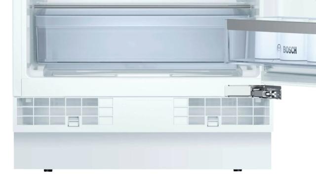 Хладилник Bosch KUR15AFF0 SER6, Built-under fridge, F, 82 cm, 137 l, 38 dB(C), MultiBox, ventilation in plinth, flush-folding