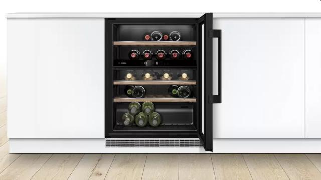 Шкаф за вино Bosch KUW21AHG0 SER6 Wine cooler with glass door, G, 82.0 cm x 60.0 cm x 56.0 cm, Number of shelves - 5, Capacity for bottles of 750 ml - 44, Number of temperature zones - 2, Temperature range (° C) - 5-20 ° C, 38 dB (A)