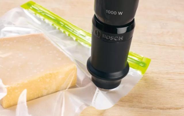 Аксесоар Bosch MSZV0FB3, Set of 10 large vacuum bags with zipper (3.8 l), BPA-free, reusable, dishwasher safe, suitable for low-temperature sous-vide cooking