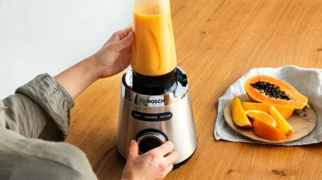 Блендер Bosch MMB6384M Series 4, VitaPower Blender, 1200 W, Glass ThermoSafe jug 1.5 l, Tritan ToGo bottle 0.6 l, Speed adjustment and pulse function, ProEdge stainless steel blades made in Solingen, Stainless steel
