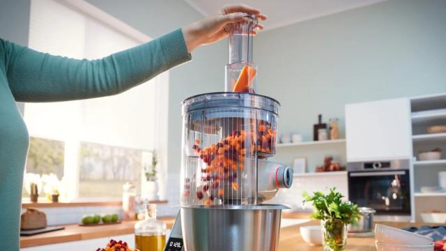 Кухненски робот Bosch MUM5XL72, Compact Kitchen Machine, MUM5 scale, 3D Planetary Mixing, 1000 W, add. Meat grinder, Blender, Plastic bowl, Grey-silver