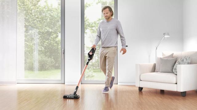 Прахосмукачка Bosch BCS8214PRQ, Cordless Handstick Vacuum Cleaner, Unlimited Gen2 ProParquet, Series 8, TurboSpin motor, 78 dB(A), 4.0 Ah battery, 18.0V, Soft HardFloor brush and AllFloor HighPower brush with LED, 2 in 1 furniture brush and upholster