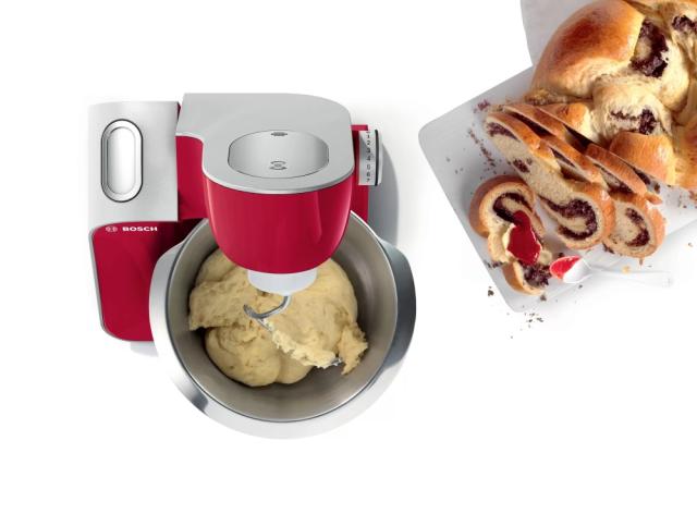 Кухненски робот Bosch MUM58720, Kitchen machine, MUM5, 1000 W, 3D PlanetaryMixing, 7 speeds, 3.9l stainless steel bowl, add accessories, Red - silver
