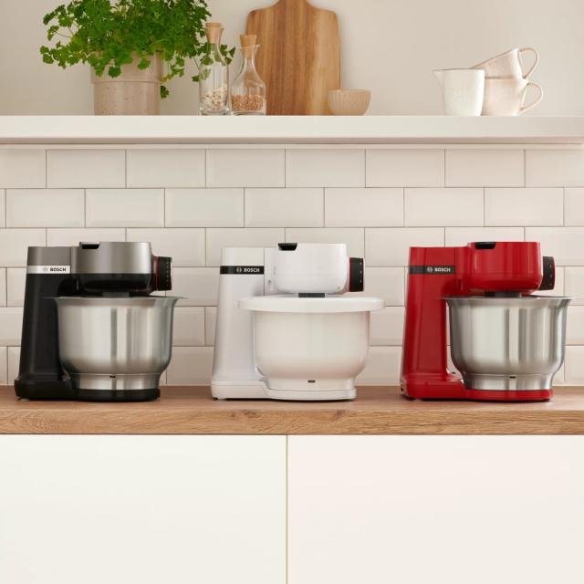 Кухненски робот Bosch MUMS2ER01 Kitchen machine, MUM Serie 2, Multi-motion-drive, 700 W, 4 speeds, 3.8l stainless steel bowl, Red - red