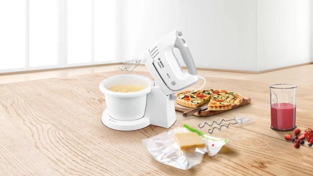 Миксер Bosch MFQ364V6, Hand mixer, 450 W, Fresh Vacuum, Vacuum pump, vacuum container (1.0 l), 3 vacuum bags of the type (1.2 l and 3.8 l)., included bowl and stand, 5 speed settings, additional pulse/turbo setting, White
