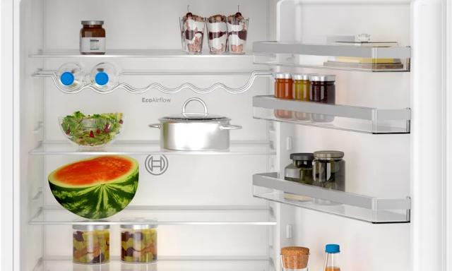 Хладилник Bosch KBN96VFE0, SER4, Built-in fridge-freezer, NoFrost, E, 193.5 x 70.8 cm, 383 l (285+98), 34 dB(A), VitaFresh XXL <0°C>, HC, flat hinge