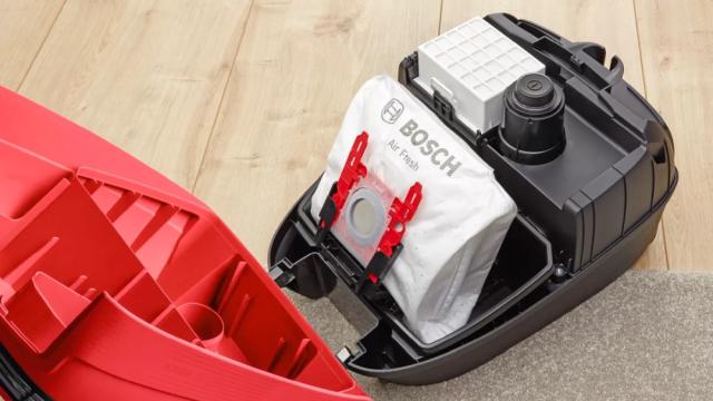 Прахосмукачка Bosch BGL6PET1 Series 6, Vacuum cleaner with bag, 4l, ProAnimal, AirTurbo Plus brush, Red