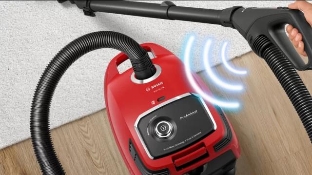 Прахосмукачка Bosch BGL6PET1 Series 6, Vacuum cleaner with bag, 4l, ProAnimal, AirTurbo Plus brush, Red