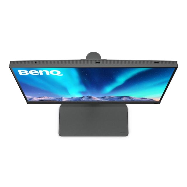 Монитор BenQ SW272U 27" IPS, 4K, 3840x2160, 400 cd/m2, Photographer Monitor, 100% sRGB, 99% Adobe RGB, 99% P, Hard.Calubrat., 1.07 billion colors, HDMI 2.0 x2, DP 1.4,USB-Type C x1(90W PDeivery), USB 3.1 Hub, 16 bit 3D LUT, HDR10/HLG, HAdj. 140mm, Ti