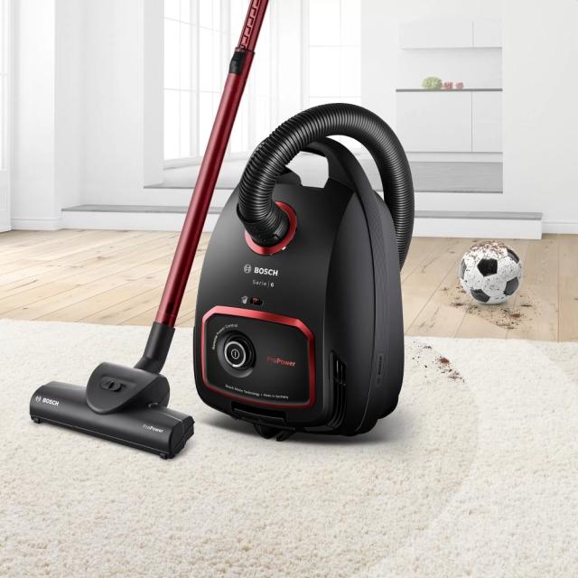 Прахосмукачка Bosch BGL6POW1 Series 6, Vacuum cleaner with bag, 4l, ProPower, Remote control, PowerProtect, Black
