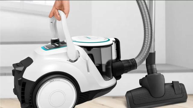 Прахосмукачка Bosch BGS41HYG1 Series 6, Vacuum cleaner without bag, ProHygienic, 2.4 l capacity, SensorBagless Technology, EasyClean system, AirCycle sensor technology, QuattroPower system, White