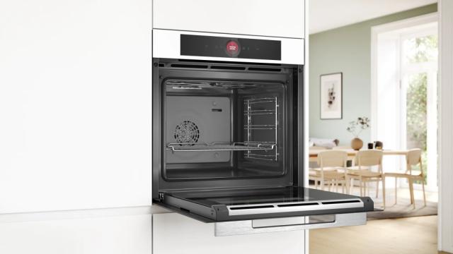 Фурна Bosch HBG7341W1, SER8, Built-in oven 60 x 60 cm, 71 l, TFT touch display, Digital control ring, Hotair Gentle, Air Fry function, A+, Eco Clean Direct, Oven Assistant, Home Connect, White