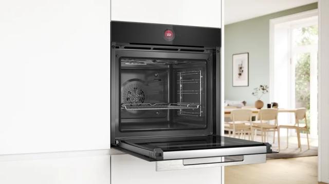 Фурна Bosch HBG7742B1, SER8, Built-in oven 60 x 60 cm, 71 l, TFT touch display, Digital control ring, Hotair Gentle, Air Fry function, Meat Probe, A+, Pyrolytic+Hydrolytic, Oven Assistant, Home Connect, Black
