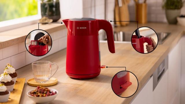 Електрическа кана Bosch TWK2M164, MyMoment Plastic Kettle, 2400 W, 1.7 l, Cup indicator, Limescale filter, Triple safety function, Red