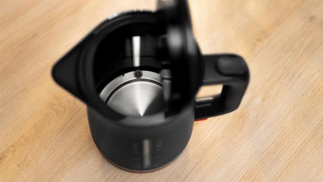 Електрическа кана Bosch TWK4M223, MyMoment Plastic Kettle, 2400 W, 1.7 l, Interior light, Cup indicator, Limescale filter, Triple safety function, Black