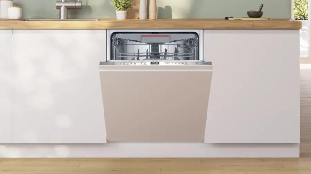 Съдомиялна Bosch SMH6ZCX06E SER6 Intelligent dishwasher fully integrated, B, Zeolith, 9,0l ,14ps, 8p/5o, 40dB(B), Silence 39dB, 3rd drawer, Extra Clean Zone, VarioHinge+, sideLight, display, HC