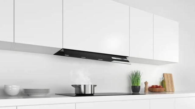 Аспиратор Bosch DBB97AM60 SER6 Integrated box hood 90cm B, max 749 m2/h, 63 dB, Glass panel with integrated TouchSelect control, LED light, black