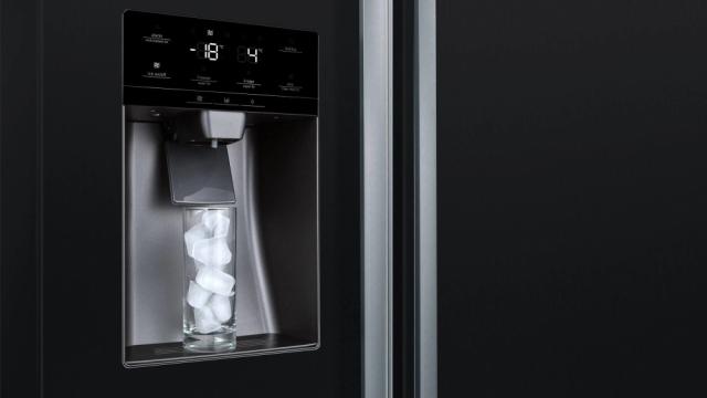 Хладилник Bosch KAD93ABEP SER6 American SbS refrigerator, NoFrost, E, 178.7/90.8/70.7cm, 562l(371+191), 42dB, Auto dispenser and IceMaker, water connect., inv.comp., black