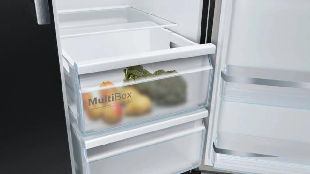 Хладилник Bosch KAD93ABEP SER6 American SbS refrigerator, NoFrost, E, 178.7/90.8/70.7cm, 562l(371+191), 42dB, Auto dispenser and IceMaker, water connect., inv.comp., black