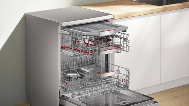 Съдомиялна Bosch SMS8TCI01E SER8 Free-standing Intelligent dishwasher, A, Zeolith, EcoDrying, 9,5l, 14ps, 8p/6o, 43dB(B), Silence 41dB, 3rd drawer, Extra Clean Zone, 2 TFT displays, interior light, PerfectDry, inox, HC