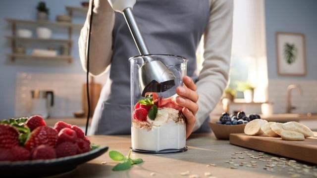 Пасатор Bosch MSM4W410, SER4, Blender, ErgoMaster, 800 W, Dynamic Speed Control, QuattroBlade System, Included Blender & Measuring cup, White